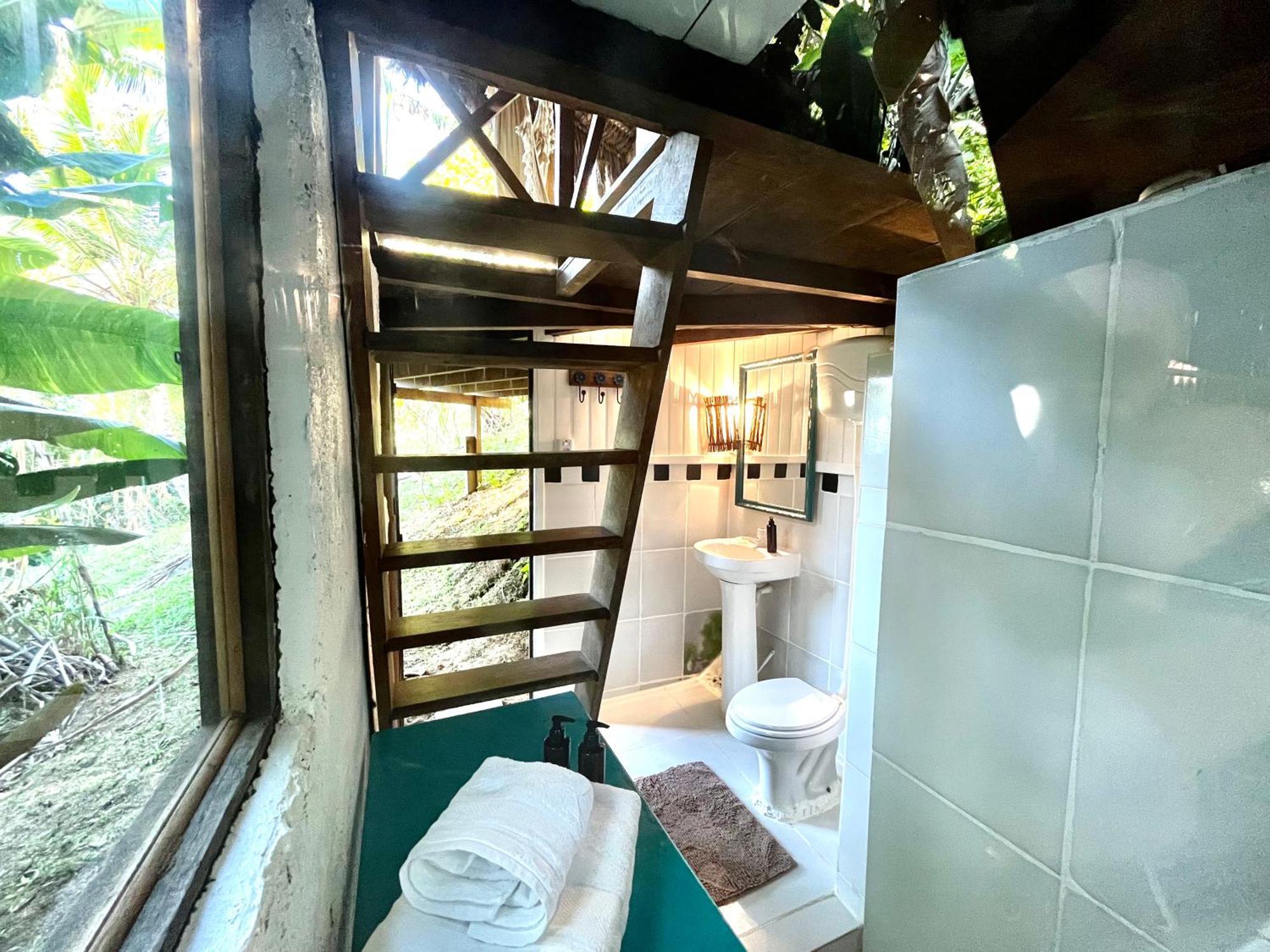 Jungle Lodge Vila do Abraao Exterior photo